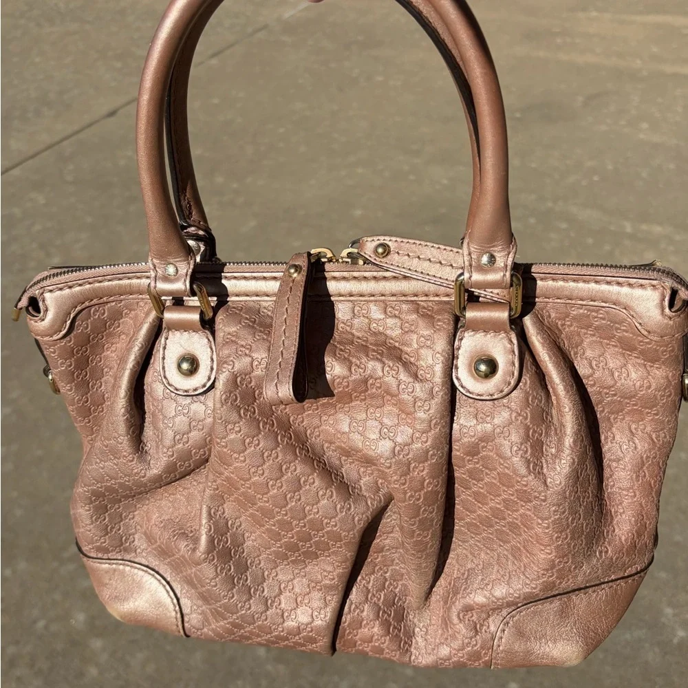 Metallic Blush Guccissima Leather Handbag